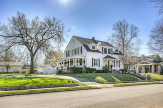 1218 S Maple St, Carthage, MO 64836