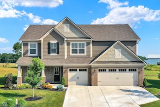 4966 S Canton Cir, New Palestine, IN 46163
