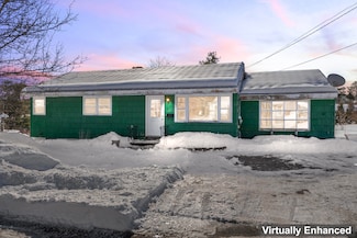 10 Crawford Dr, Bath, ME 04530