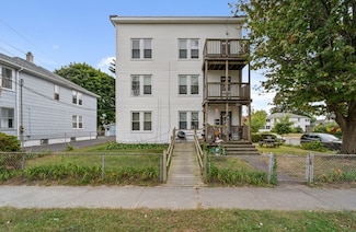 223 Skeele St, Chicopee, MA 01013