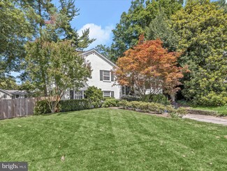 5824 Ogden Ct, Bethesda, MD 20816