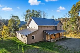 9596 W Creek Rd, Richford, NY 13835