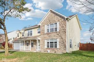 737 West St, Whiteland, IN 46184