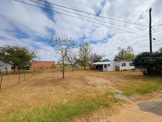 1115 Thiele Ln, Fredericksburg, TX 78624