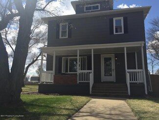 1004 1st Ave E, New England, ND 58647