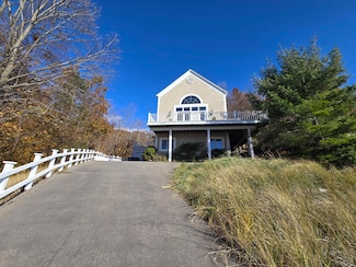 17778 N Shore Estates Rd, Spring Lake, MI 49456