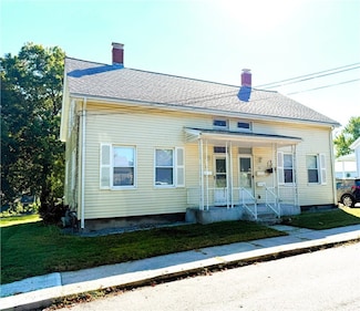 70 Chestnut St, Lincoln, RI 02838
