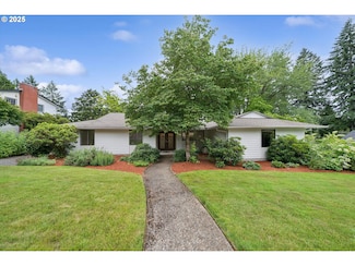 5138 SW Santa Monica Ct, Portland, OR 97221
