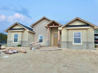 2138 Sunset Dr, Falcon Lake Estates, TX 78076