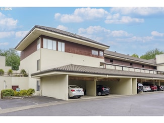 5250 S Landing Dr Unit 111B1, Portland, OR 97239