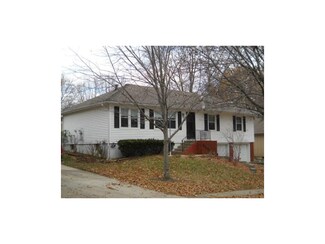 3924 S Coachman Dr, Independence, MO 64055