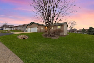 303 Sidney St W, Morristown, MN 55052