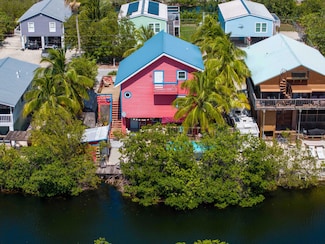 156 Pelican Ln, Big Pine Key, FL 33043