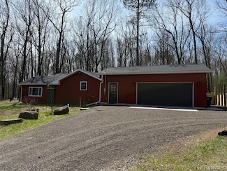 1285 Clarosky Rd, Gladwin, MI 48624