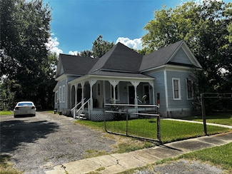 1348 Johns St, Beaumont, TX 77701