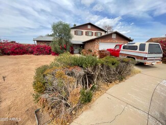 11230 N 57th Dr, Glendale, AZ 85304