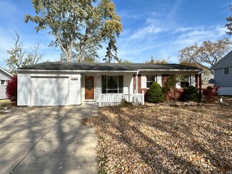 1612 Oakhill Rd, Kokomo, IN 46902