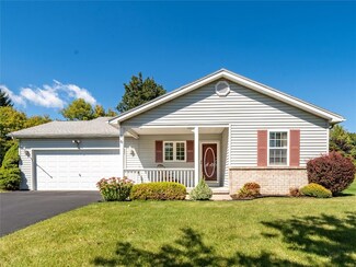 16 Gursslin Ln, Hilton, NY 14468