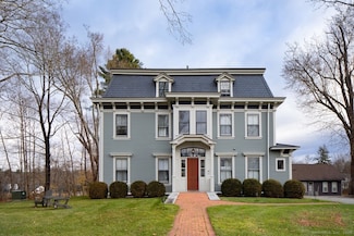 31 Sharon Rd Unit 3, Salisbury, CT 06039