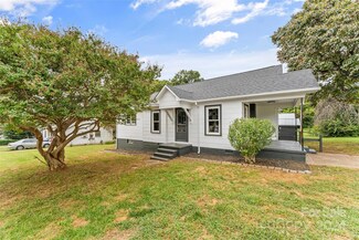 104 Woodman St, Morganton, NC 28655