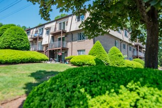 17 Silvestri Cir Unit 7, Derry, NH 03038