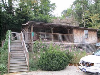 16063 McBride Bluff Rd, Shoals, IN 47581