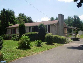 1362 Huffs Church Rd, Barto, PA 19504
