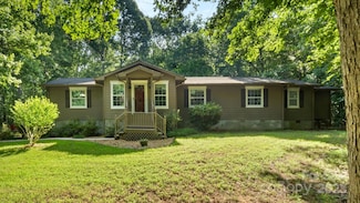 8321 Walkup Rd, Waxhaw, NC 28173