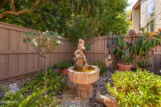 609 Hollyburne Ln, Thousand Oaks, CA 91360