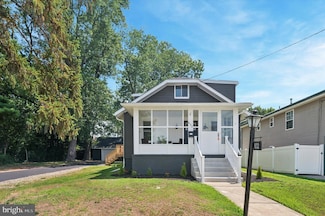 832 N Oakland Ave, Runnemede, NJ 08078