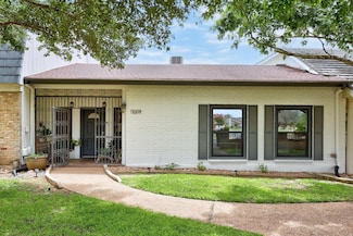 11009 Pinehurst Dr, Austin, TX 78747