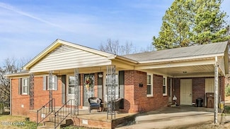242 Westwood Dr, Lexington, TN 38351