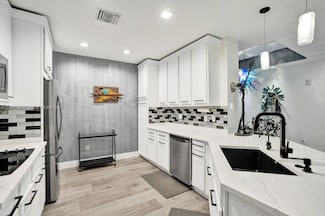 16101 Emerald Estates Dr Unit 342, Weston, FL 33331