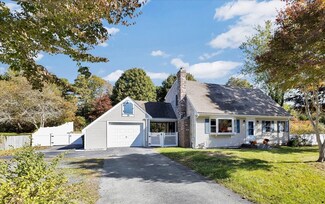 21 Kensington Dr, Sandwich, MA 02563