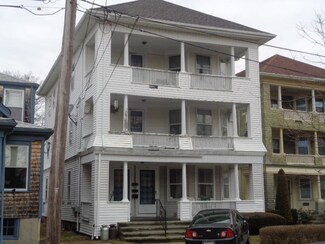 65 Burton St, Bristol, RI 02809