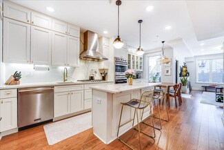 320 Bloomfield St Unit 1, Hoboken, NJ 07030