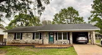 4 Paul St, Mc Gehee, AR 71654