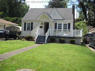 312 South St, Charleston, WV 25303