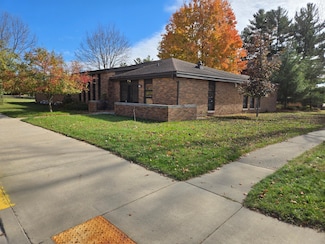 502 E Division St, Eagle River, WI 54521