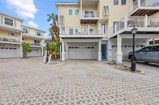 1437 Gulf Dr N, Bradenton Beach, FL 34217