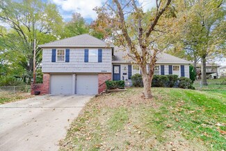 8524 W 88th Terrace, Overland Park, KS 66212
