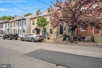 155 E Louther St, Carlisle, PA 17013