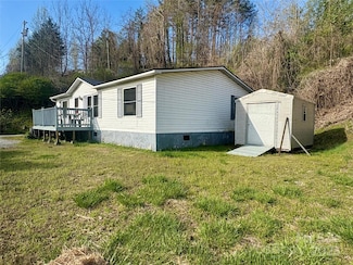 1235 Jenkins Branch Rd, Bryson City, NC 28713