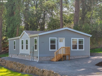 134 S 6th St, St. Helens, OR 97051