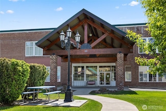 202 E 3rd St Unit 113, Cle Elum, WA 98922