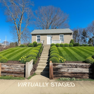 160 Logan St, Circleville, OH 43113