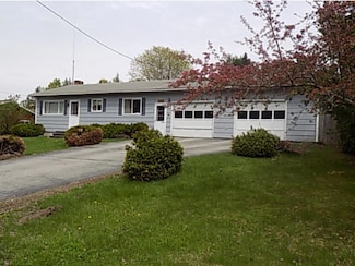 503 Cottage St, Littleton, NH 03561