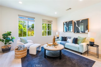 747 Beacon, Irvine, CA 92618