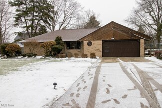 467 Karl Dr, Cleveland, OH 44143