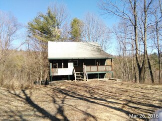 102 Shute Rd, Hartland, VT 05048